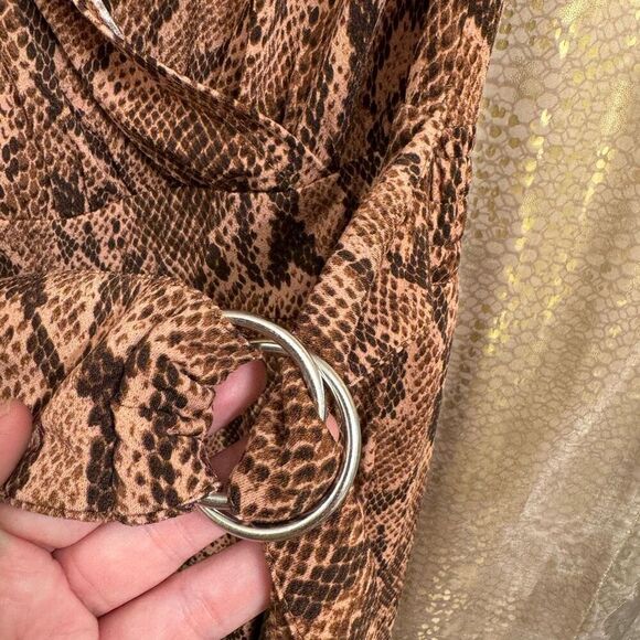 Express Brown Tan Snakeskin Print Belted Wrap Stretchy Jumpsuit Large - Picture 7 of 11